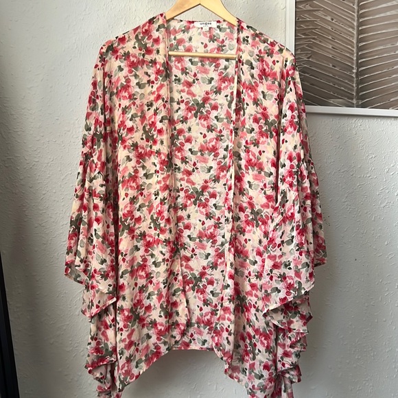 Umgee Red Floral Kimono - Picture 1 of 5